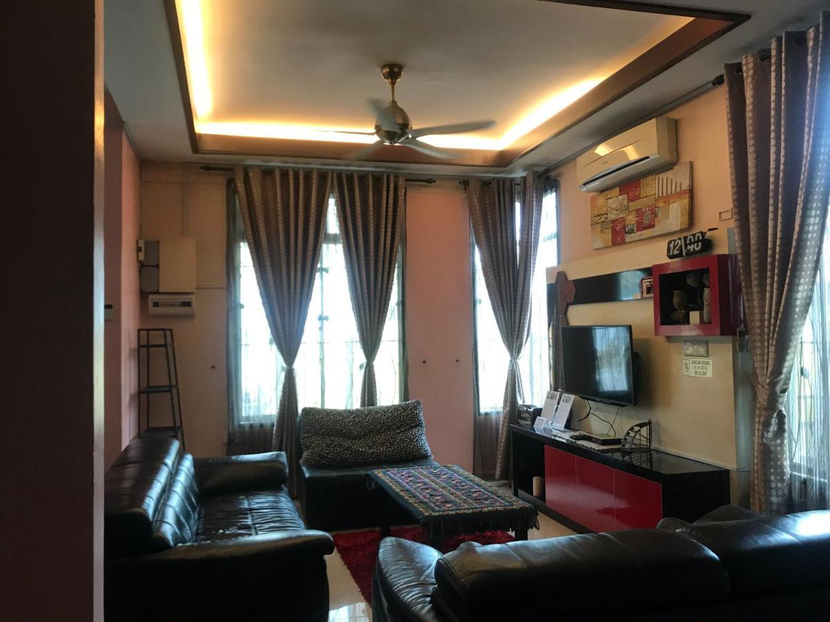 Sherry Luxury Homestay Pasir Gudang Kültér fotó